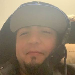 Meet your Posher, Dionicio